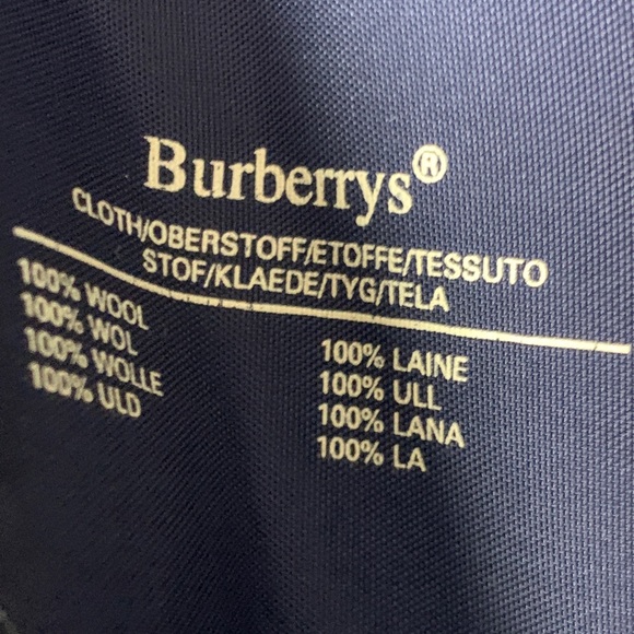 Vintage Burberry trench coat - Picture 4 of 5